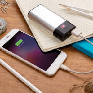 Batería externa de 4000 mAh con pantalla digital 19 p324.442 m 400